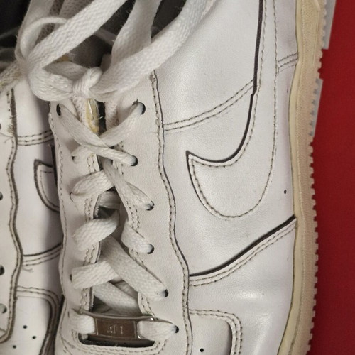 Nike Air athletic shoes used, size 38.5, white
