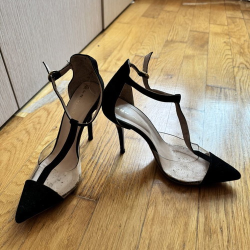 Black velvet pointed heels like new, size 36, transparent detail