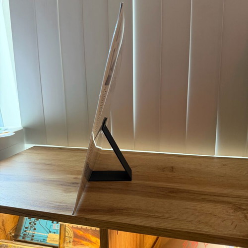 Vinyl stand black tabletop for 1 vinyl, like new, minimal design