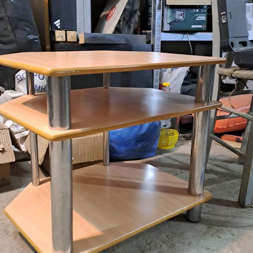 TV stand like new