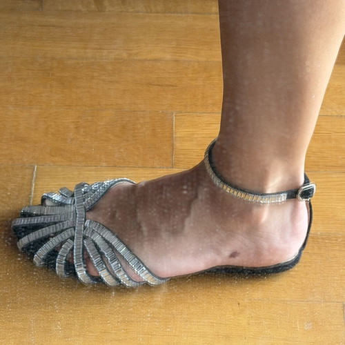 Envie Shoes black flat sandals with rhinestones size 36 new