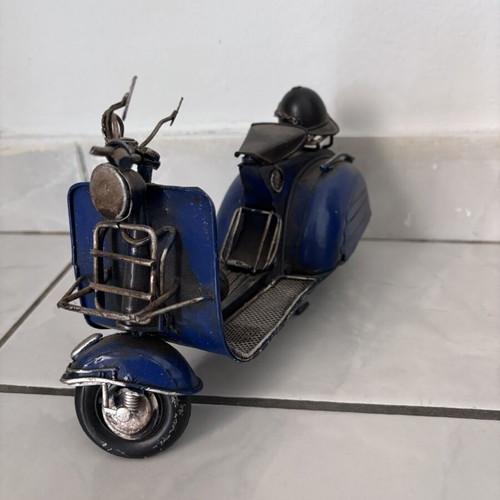 Vintage Vespa blue model like new