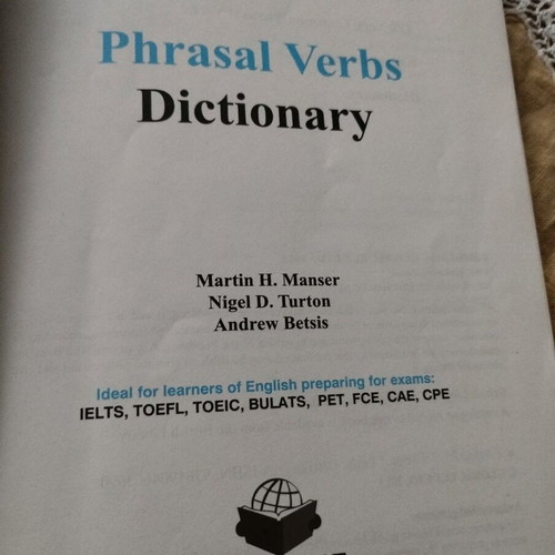 Phrasal Verbs Dictionary Global ELT 2013 like new