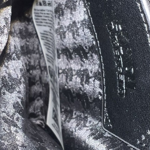 Karl Lagerfeld phone case used, very good condition
