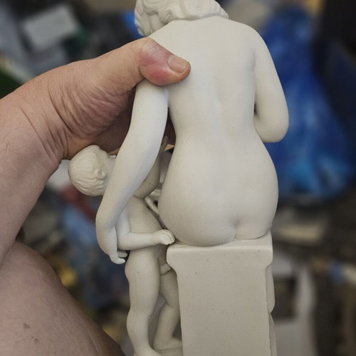 Decorative statue mother and baby like new, height 31cm