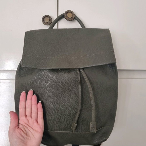 Atmosphere backpack khaki like new