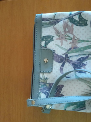 Women's bag like new with zipper