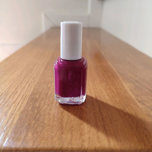 Essie nail polish knee high life new