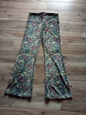 Elastic bell-bottom velvet pants used