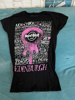Hard Rock Cafe Edinburgh T-shirt with guitar graphic, like new, size M