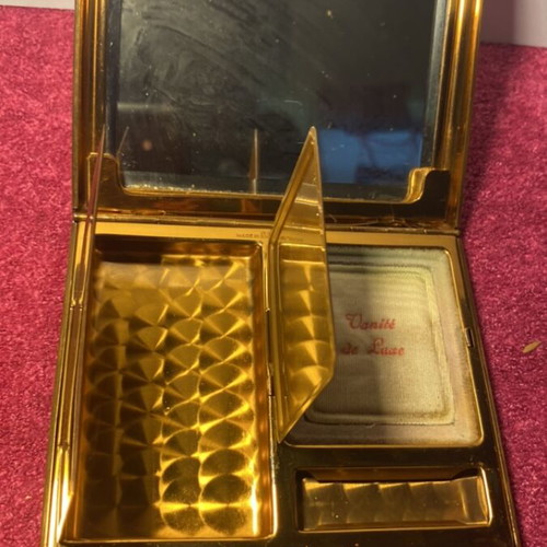 Vintage New York Metal Powder Compact used, 70s makeup souvenir