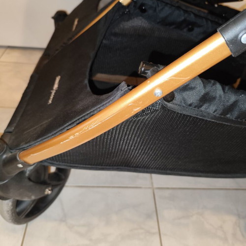 Chipollino Duo Smart twin stroller with car seats and accessories