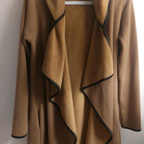 Passager cape S/M black and brown like new