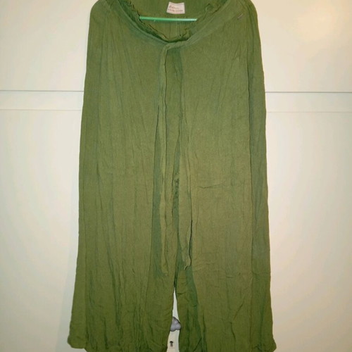Funky Buddha pants used, green viscose L/XL