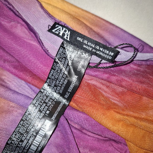 Zara dress like new, colorful, fits medium to extra large