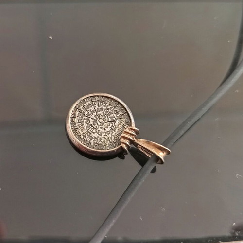 Silver 925 pendant with Phaistos disc and necklace like new