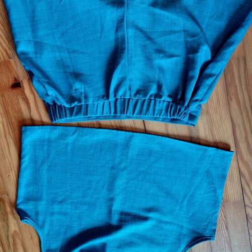 Sleeveless blue fabric set with shorts, Shein