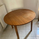 Round table used
