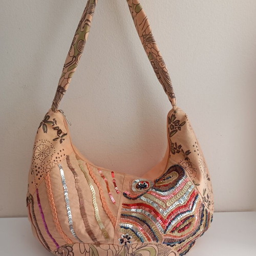 Women's fabric shoulder bag with sequins, rose color