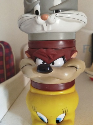 Συλλεκτικές κούπες Looney Tunes σαν καινούργιες με Tweety και Bugs Bunny