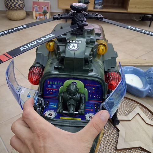 Chap Mei Forces Large Helicopter like new with sound and movement