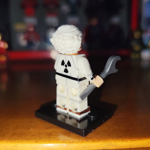 Doc Brown minifigure like new, Back To The Future 1, Lepin