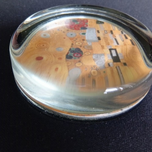 Gustav Klimt souvenir under glass dome 7 cm like new
