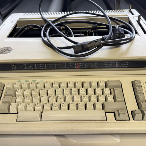 Typewriter IMB 6779 used