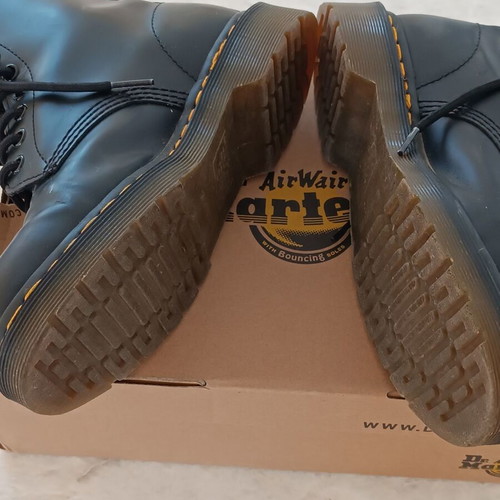 Dr. Martens 1460 black boots size 38 like new