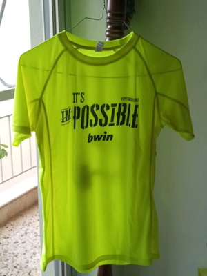 Roly men's sports shirt size M like new, yellow