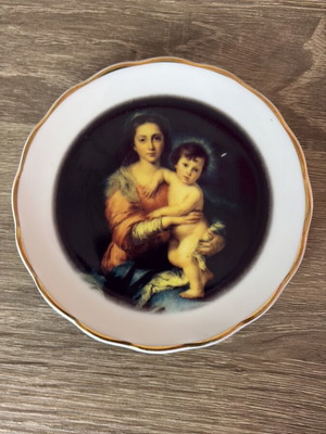 Decorative porcelain plate Murillo Madonna and Child used