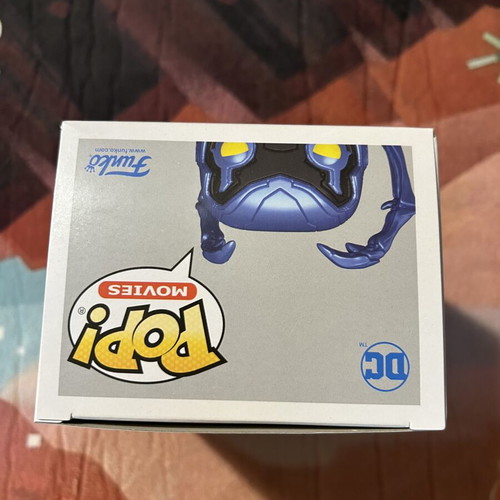 Funko Pop Blue Beetle 1403 Glow Chase Edition like new