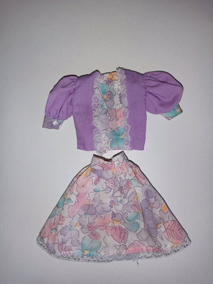 Vintage outfit for Barbie, like new, purple skirt and blouse