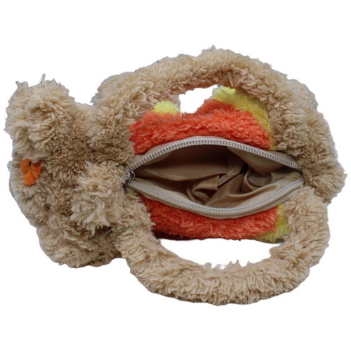 Dog-shaped bag used with a mark on the nose