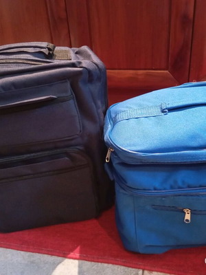 Picnic set new with bag, plates, glasses and thermos