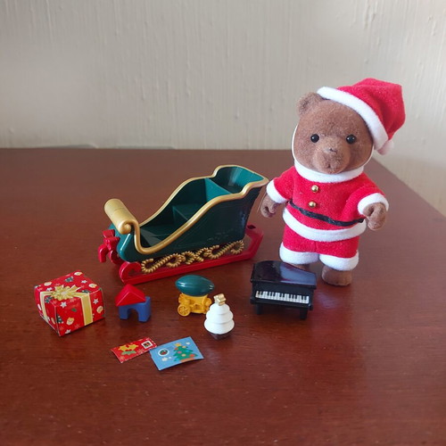Sylvanian Families Christmas miniature set