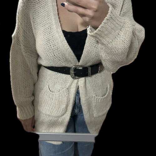 Luigi knitted cardigan like new, with pockets, white