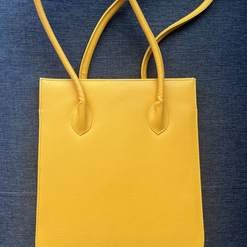 Shoulder bag yellow, like new, synthetic leather