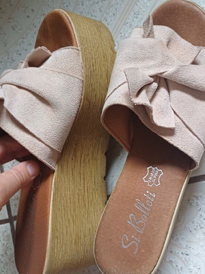 Platform sandals with bow, leather