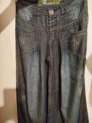 Helmi wide blue pants like new, lightweight fabric