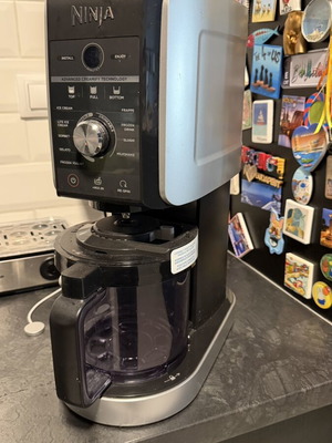 Ninja Creami Deluxe ice cream maker like new