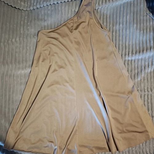 Naiba gold dress like new with one shoulder and decorative strass