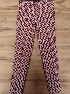 Zara pants with geometric pattern new, burgundy and white