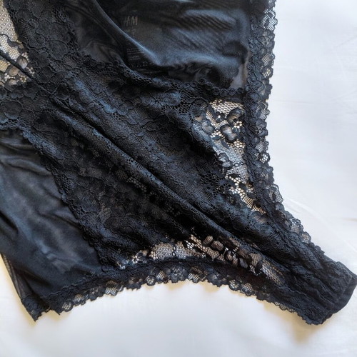 H&M sexy lace bodysuit black M-L