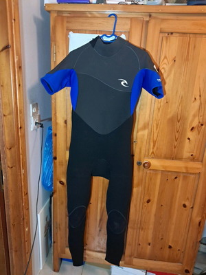 Στολή Surf & Sup Rip Cirl Omega σαν καινούργιο, μέγεθος Large
