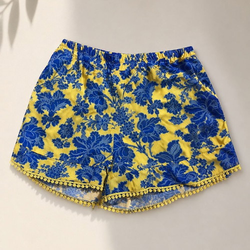 Lynne shorts new, blue and yellow, size 38 medium