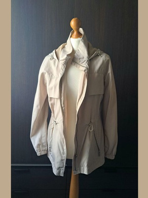 Beige windbreaker jacket Zara new, size Medium