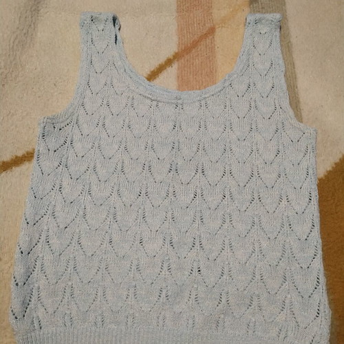 Knitted sleeveless top size M turquoise like new