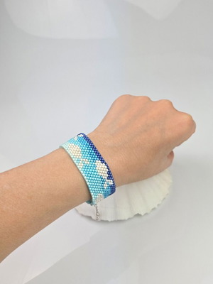 Bracelet “More” handmade in blue and white