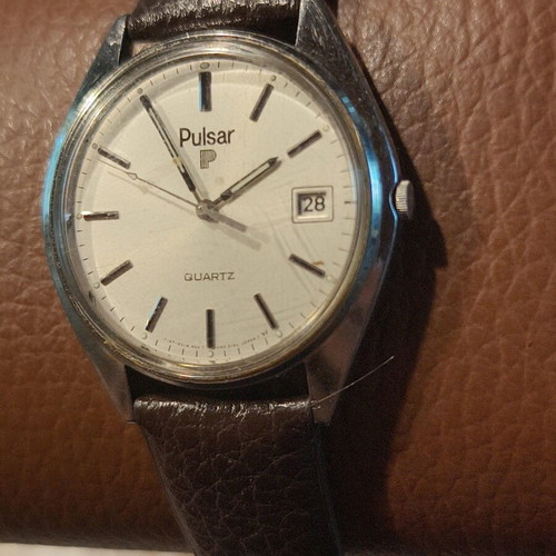 Vintage Pulsar Quartz men's watch with date, Japan